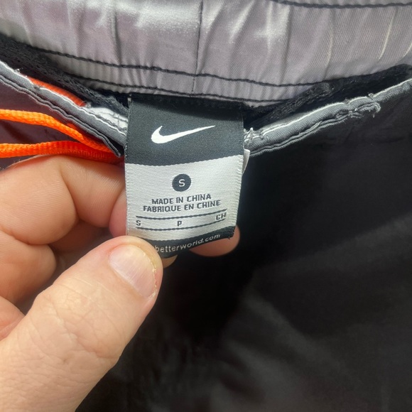 Nike Board Shorts Swim Trunks Mens S Cool Beach Summer Fun Retro 2056 - Picture 4 of 8